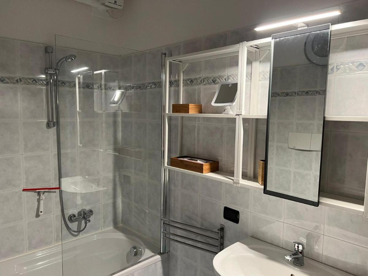 1-Bedroom Apartment Bello Posto Acquaseria Eksteriør billede