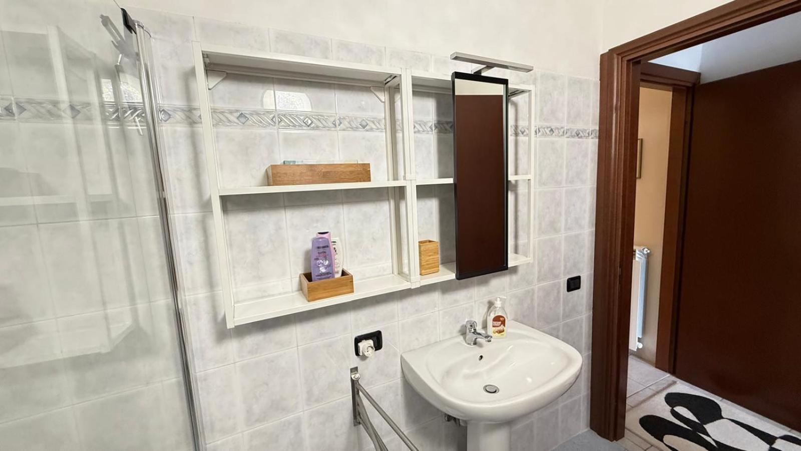 1-Bedroom Apartment Bello Posto Acquaseria Eksteriør billede